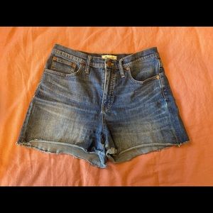 Madewell high rise cut off denim shorts size 30